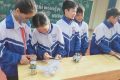 Một số hình ảnh về HĐTN sân trường của các em khối 6 với chủ điểm ” Làm sản phẩm từ vật liệu tái chế”.