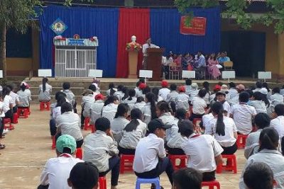 Liên đội Nguyễn Huệ khánh thành ” Ngôi nhà 100đồng” công trình măng non năm học 2017-2018.