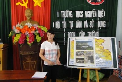 Trường THCS Nguyễn Huệ tổ chức hội thi đồ dùng dạy học tự làm năm học 2015-2016